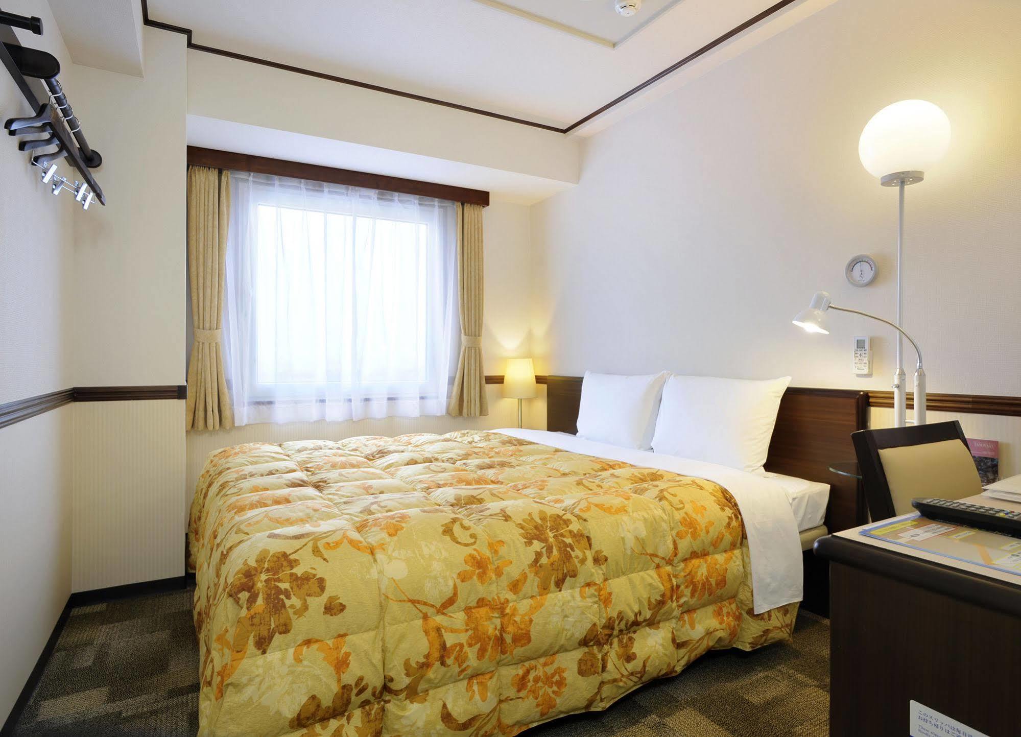 Toyoko Inn Osaka Namba Nishi Eksteriør bilde